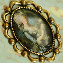 Victorian Cameo Brooch Gothic Costume Antique Vintage