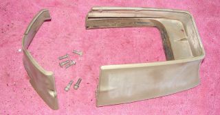 1975 Johnson 50 HP 50ESL75B Outboard Motor Exhaust Cover section w 