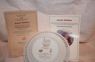 Annie Oakley Buffalo Bill Collector Plate Second of Eight Plates Fine 