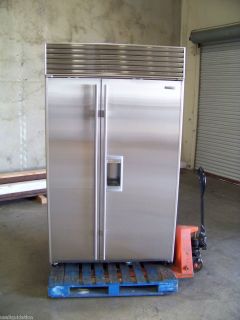    48 Model 690 S STAINLESS STEEL with WATER ICE BUILT IN REFRIGERATOR