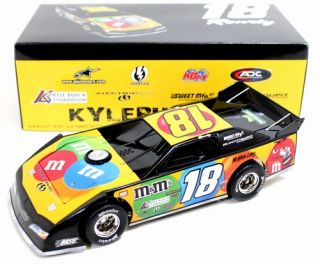 2011 Kyle Busch #18 M&Ms 124 Scale Prelude Late Model Dirt Diecast 