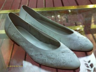 cabin creek white leather flats slip ons womens size 8 5 shoes