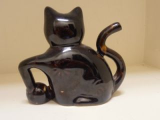 Unusual Cat Cadogan Winepot Mystery Teapot