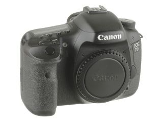 Canon 7D Digital SLR Camera Body Under 9 000 Actuations Beautiful 