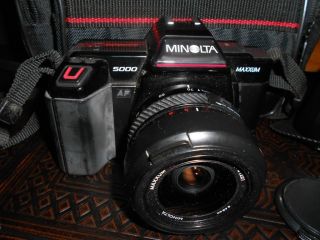 Minolta Maxxum 5000 AF 35 70mm Camera with Flash & Accessories