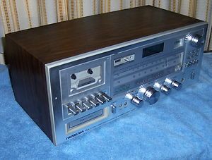 Soundesign 8 Track Stereo Cassette Tape Player Receiver Am FM Radio 