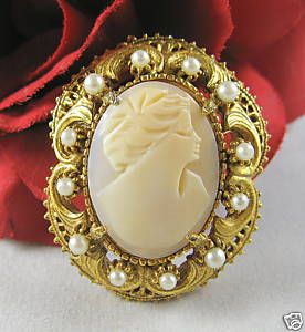Vintage Florenza Carved Cameo Pin Brooch Cat Rescue