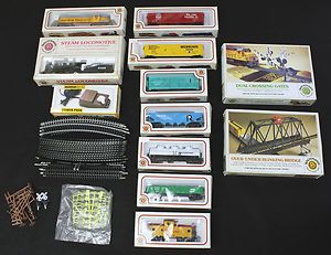 Complete Bachmann HO Gauge Layout Locomotives Cars Accessories 