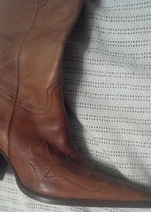 Charlie 1 Horse by Lucchese Cowboy Boots size 9 5 very light use