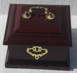 Cherry Wood Jewelry Box with Gold Tone Hardware w/ Removable Organizer 
