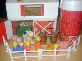 Fisher Price Little People VINTAGE Barn #2 w/Many Extras incl. People