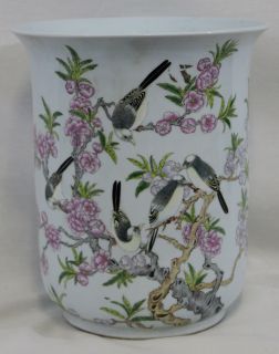 Chinese porcelain planter with hand painted dis. from 1950s