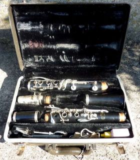  this is a bundy resonite clarinet by selmer usa with original case