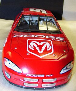NASCAR Bill Elliott #9 Dodge Intrepid Diecast 2001 Action Racing 124