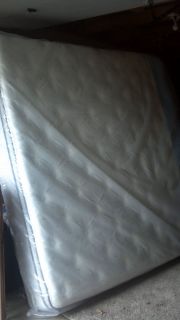 King Size Corsicana Rufino Pillow Top Mattress New Still in Plastic