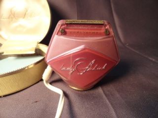 VINTAGE LADY SCHICK ELECTRIC RAZOR WITH CASE AND CORD INCLUDED  STILL