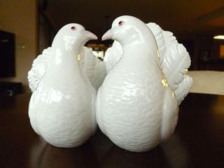 Lladro Couple of Doves Lovebirds Figurine