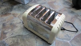 Dualit Classic 4 Slice Toaster 40434 Utility Cream