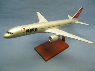 Northwest Airlines NWA 757 200 Boeing Desk Top Display Model by RTM