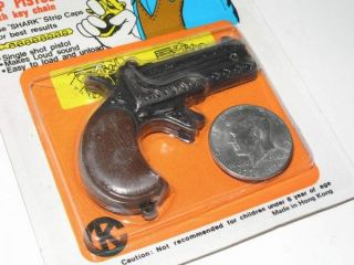 Vintage Cap Gun Gambler Derringer Pistols on Cards