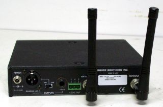 type of receiver rack table top mountable uhf diversity receiver rf