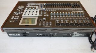 Korg D3200 Digital Recording Studio 32 Track Recorder
