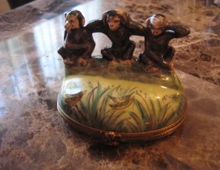 Vintage Limoge Monkeys Hear Speak See No Evil Peint Main Trinket Box