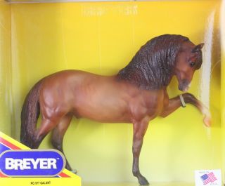 Breyer 977 galant Lusitano Chestnut Andalusian Stallion Horse