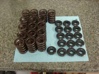 440 Valve Spring Retainers and Double Springs Comp 987