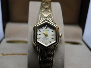 new vintage elgin ladies diamond quartz wrist watch nos