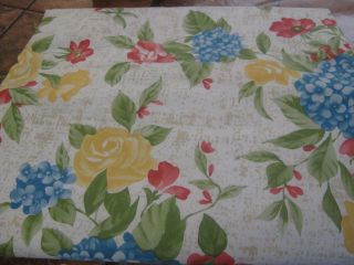 Elrene Home Fashions Floral vinyl tablecloth  flannel backed  52x70