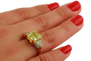 18K Yellow Gold Radiant Fancy Yellow Diamond Ring 5 00ct Total Diamond