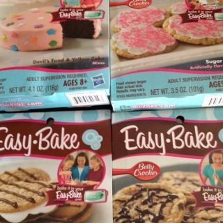 Set of 4 Easy Bake Oven Cake Mix and Cookies
