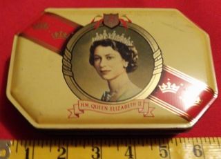 1953 H M Queen Elizabeth II Souvenir of Coronation Tin Harry Vincent
