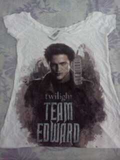  Topic The Twilight Saga 1st Movie Team Edward T shirt NWT White Medium