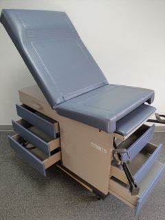 Used MIDMARK Ritter 104 Exam Table Excellent Condition Iris Blue Top