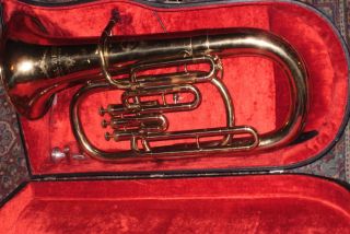   VINTAGE KARL ZIESS MASTER MODELLE EUPHONIUM WITH CASE AND MOUTHPIECE