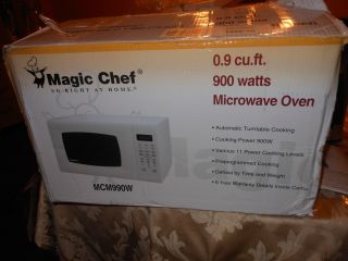 Magic Chef 0 9 Cubic Foot Digital Microwave White New