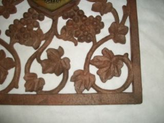 carved wood wine box sculpted grapes leaves
