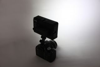 160 LED On Camera Video Light / Mini Fill Light   Daylight (5600K) to