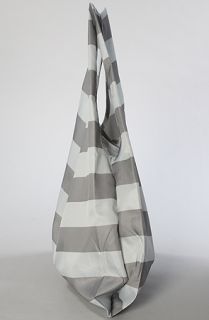 Baggu The Standard Baggu Bag in Gray Stripe