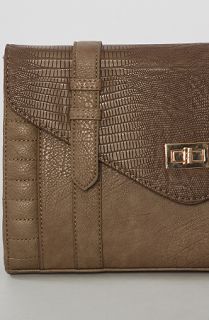  boutique the envelope handbag in taupe sale $ 27 95 $ 42 00 33 % off