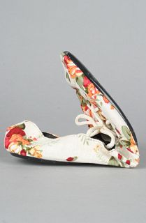 Tash Folds The Amorous Shoe in Cream Concrete