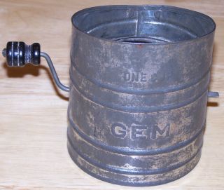 Vintage GEM 1 Cup Flour Sugar Handle Scoop Crank Sifter Black Wood