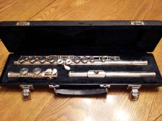 Yamaha YFL 221 Silver Plated Student Flute with Hard Case