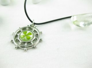 necklace pendant one real four leaf clover set in lucite length 40cm