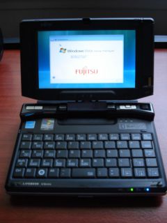 Fujitsu LifeBook U810 Micro PC 5 6 Laptop Netbook Tablet Rotating