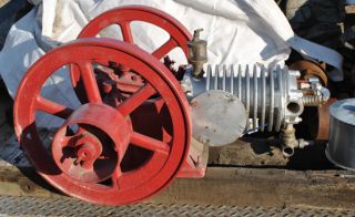 Old Rare Gade 1 1/2 HP Air Cooled Hit & Miss Stationary Gas Engine