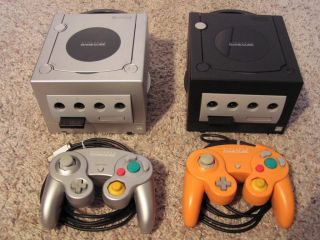  Nintendo GameCube Systems Includes 20 Games Plus Accessories