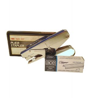 GBC 282P Plier Stapler Includes 1 box of Clipper 70001 Staples